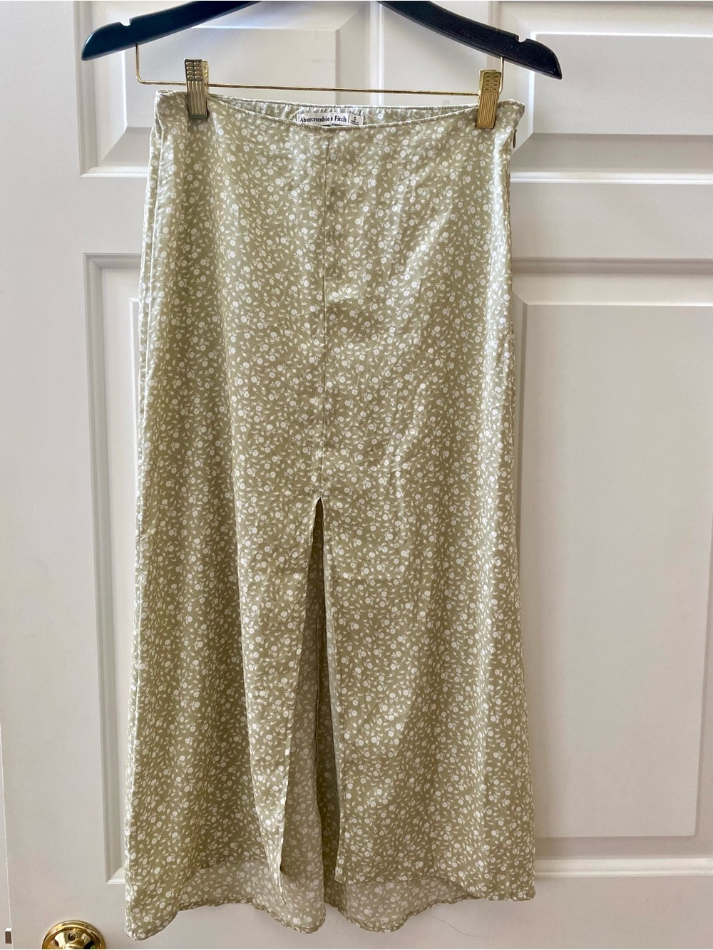 Abercrombie and Fitch Midi Skirt Green Floral Summer Midi Skirt with Slit Small